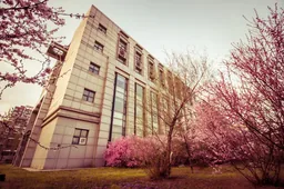 Shenyang Ligong University emblem